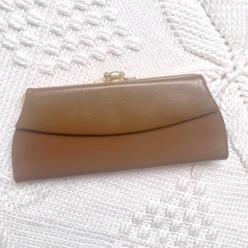 Lady Buxton Milano Cowhide MCM Leather Wallet, Caramel 8”